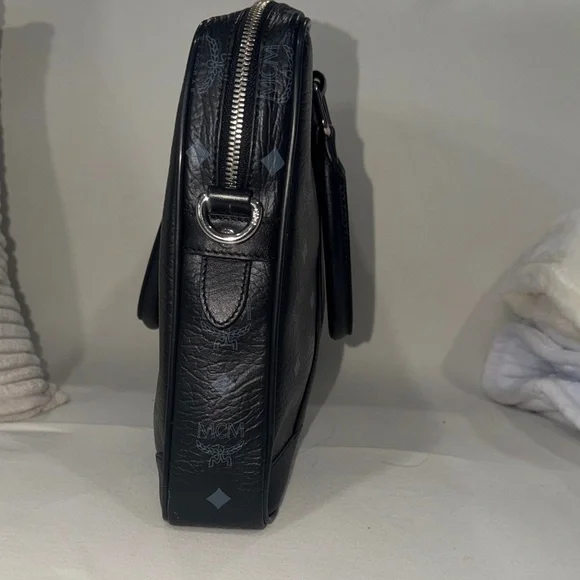 MCM Visetos Black Messenger Bag - Picture 5 of 8